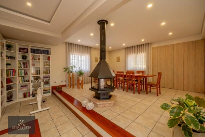 Moradia T5 para Venda em A dos Cunhados e Maceira