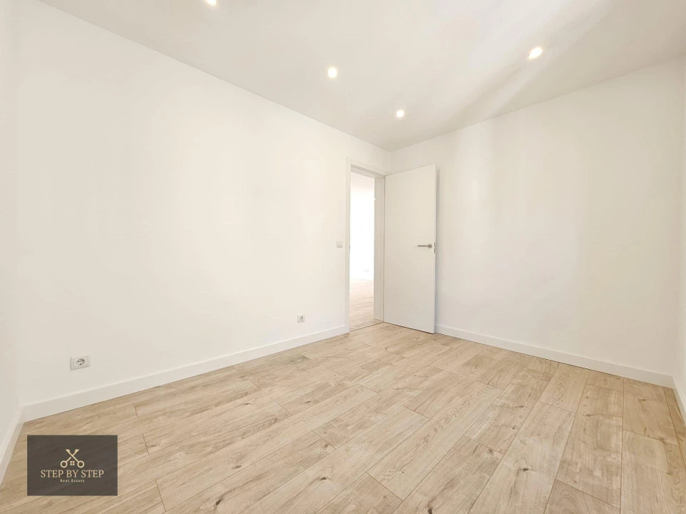 Apartamento T2 para Venda em Falagueira-Venda Nova Foto 13