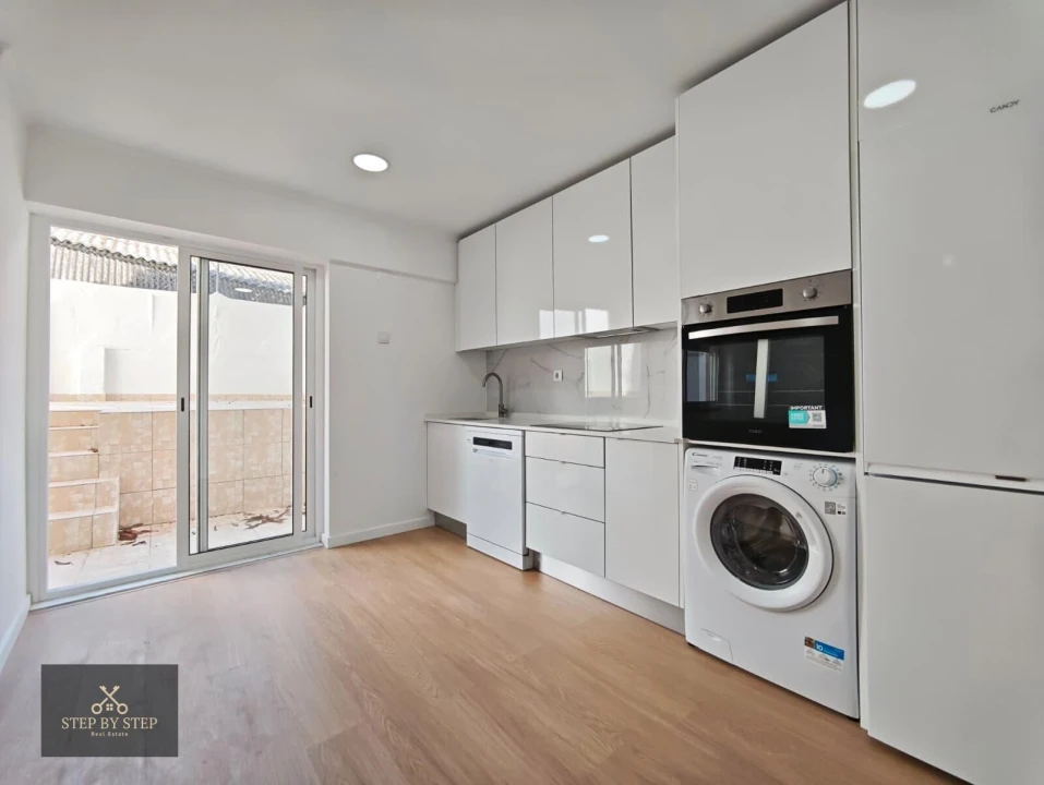 Apartamento T2 para Venda em Falagueira-Venda Nova Foto 7