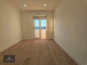 Apartamento T2 para Venda em Falagueira-Venda Nova