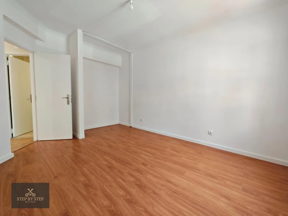 Apartamento T3 para Venda em Algueirão-Mem Martins Foto 10