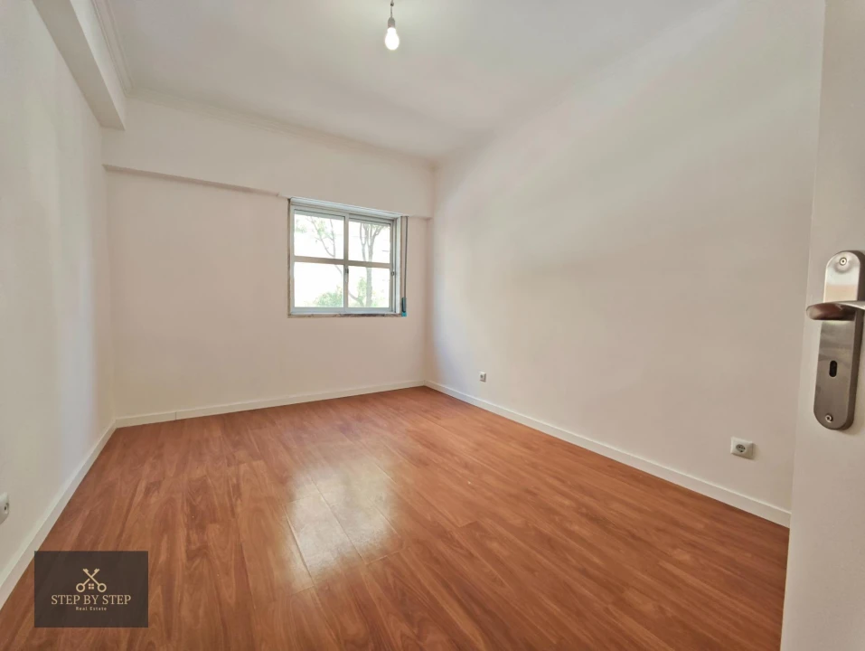 Apartamento T3 para Venda em Algueirão-Mem Martins Foto 20