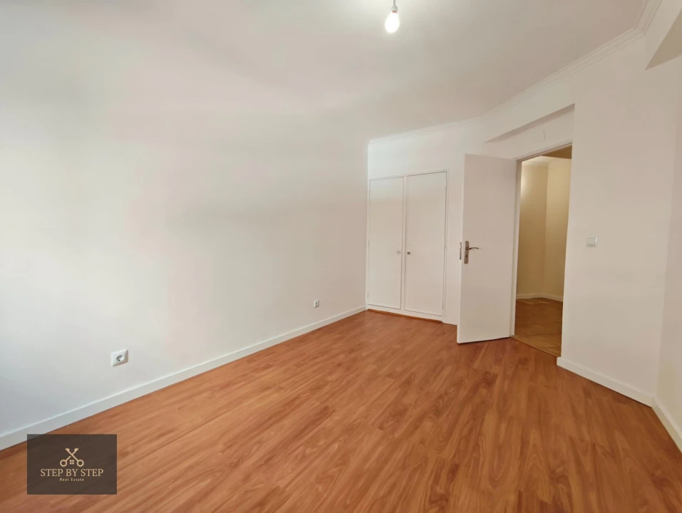 Apartamento T3 para Venda em Algueirão-Mem Martins Foto 21