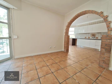 Apartamento T3 para Venda em Algueirão-Mem Martins