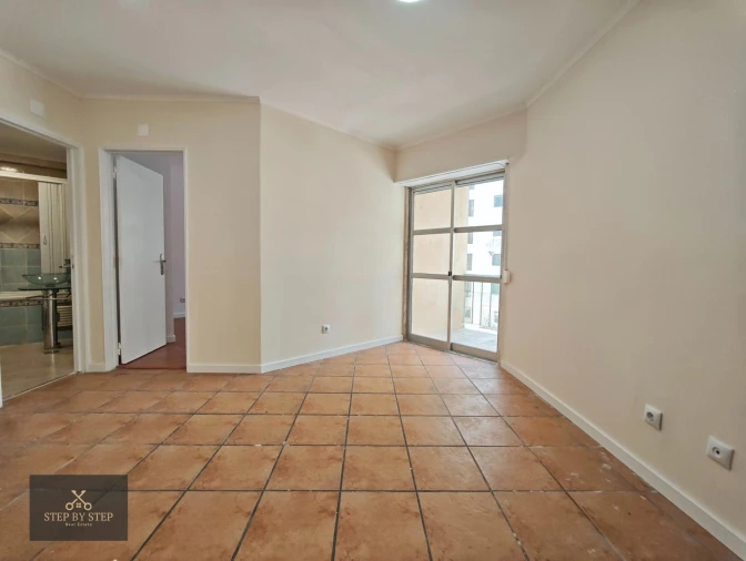 Apartamento T3 para Venda em Algueirão-Mem Martins Foto 7