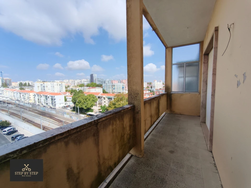 Apartamento T4 para Venda em Areeiro Foto 19