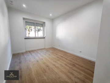 Apartamento T3 para Venda em Venteira