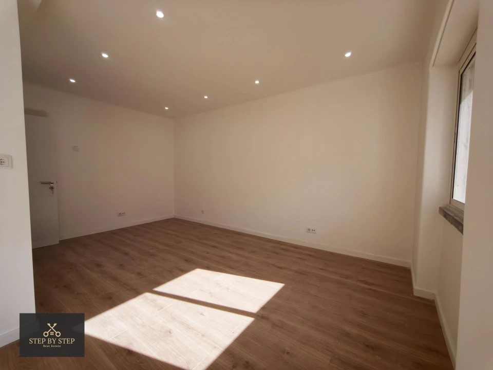 Apartamento T3 para Venda em Venteira Foto 10