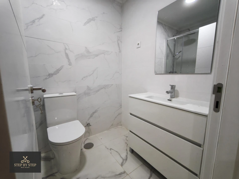 Apartamento T3 para Venda em Venteira Foto 21