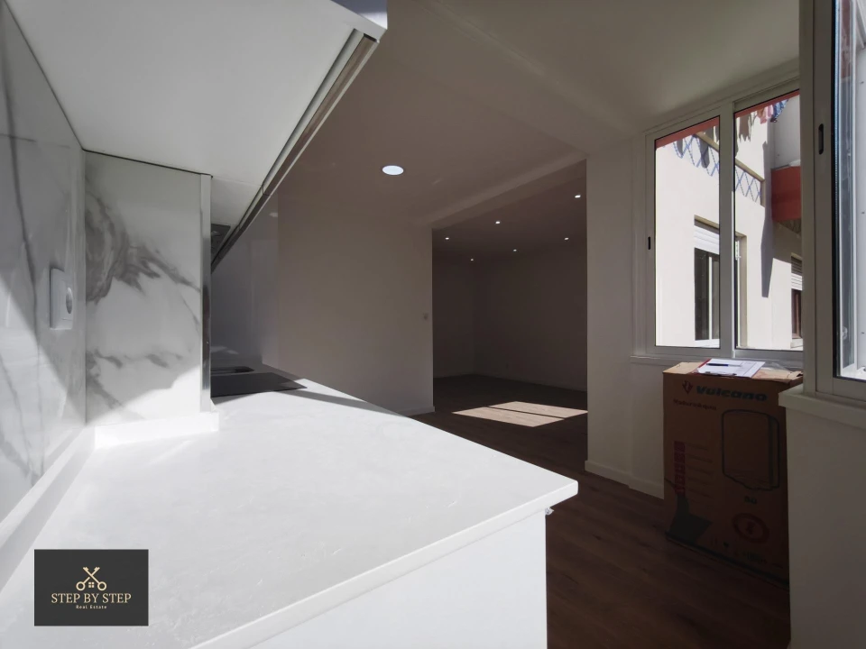 Apartamento T3 para Venda em Venteira Foto 8