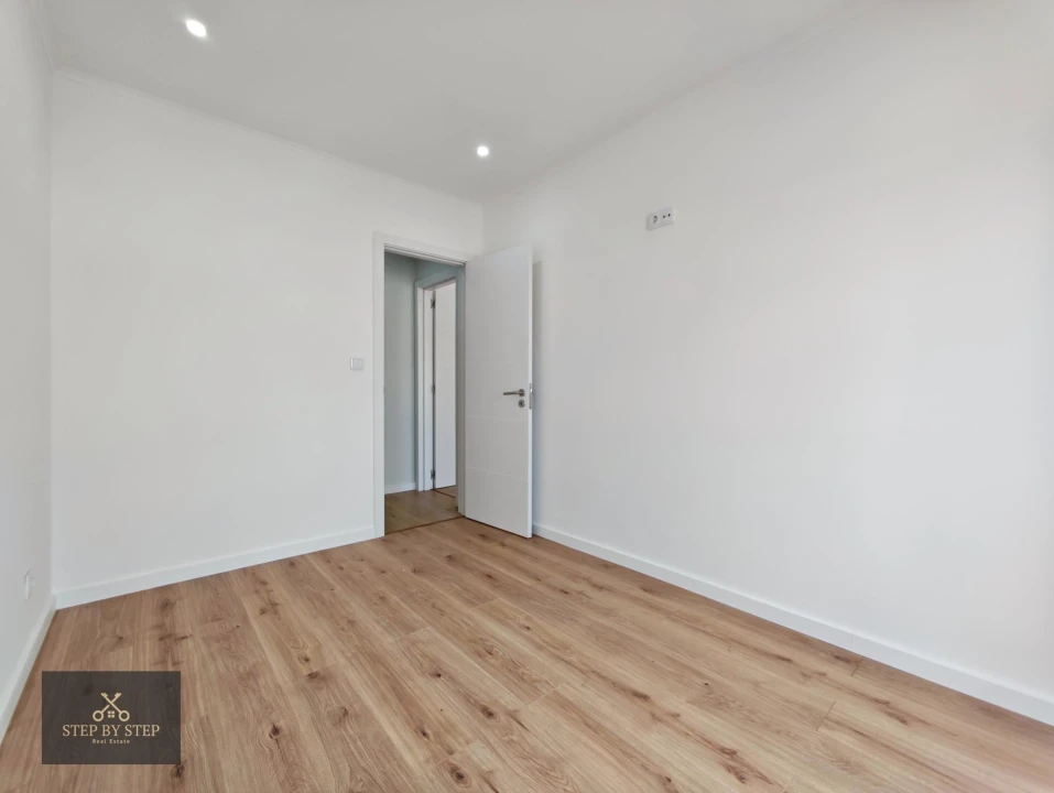 Apartamento T3 para Venda em Venteira Foto 15