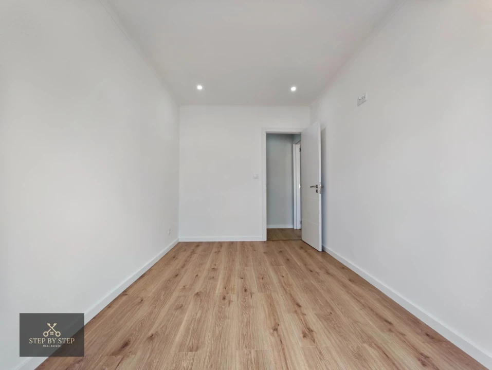 Apartamento T3 para Venda em Venteira Foto 16
