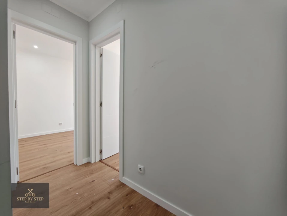 Apartamento T3 para Venda em Venteira Foto 24