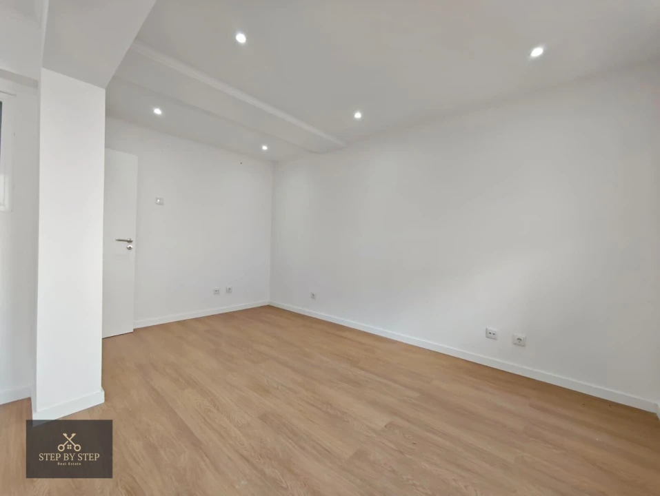 Apartamento T3 para Venda em Venteira Foto 25