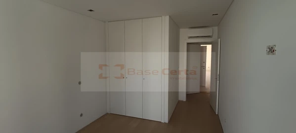 Apartamento T3 para Venda em Vialonga