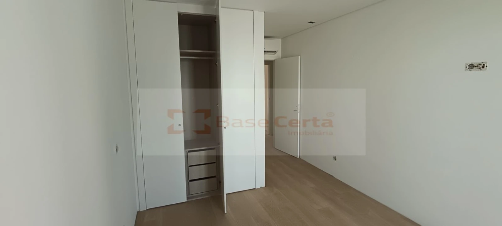 Apartamento T3 para Venda em Vialonga Foto 20