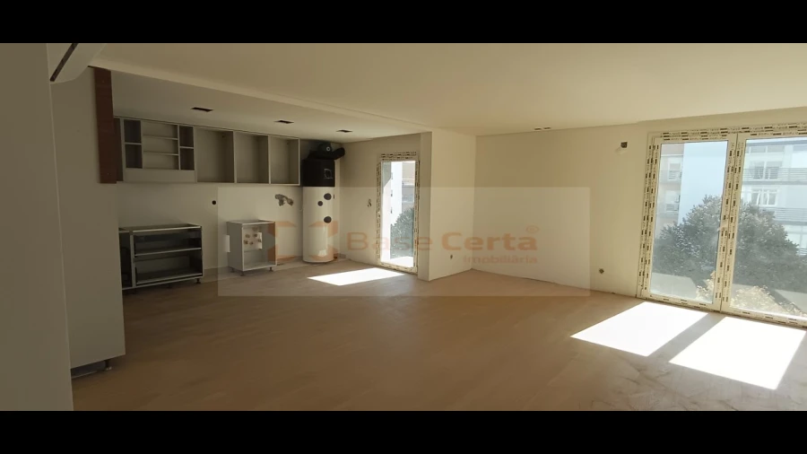 Apartamento T3 para Venda em Vialonga