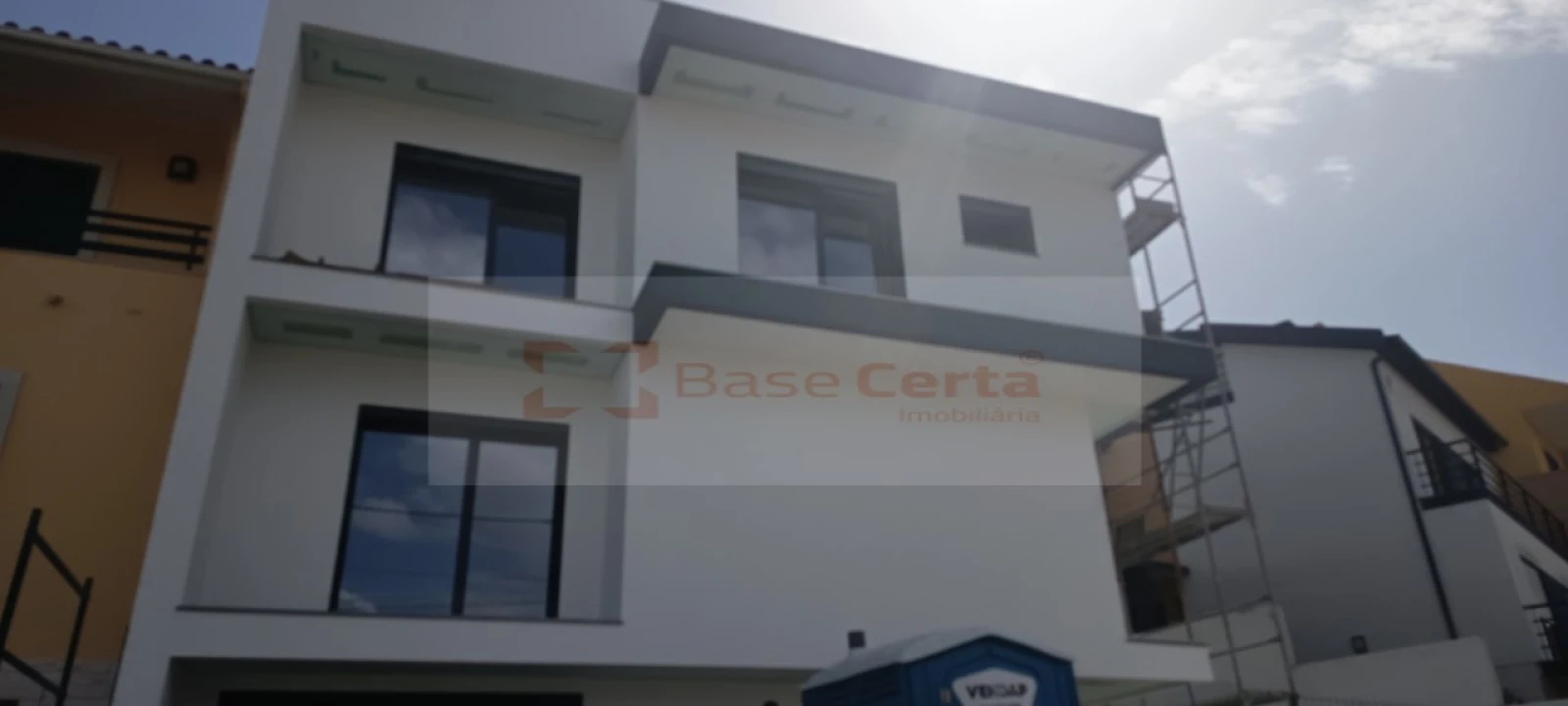 Moradia T6 para Venda em Santa Iria de Azoia, São João da Talha e Bobadela Foto 3