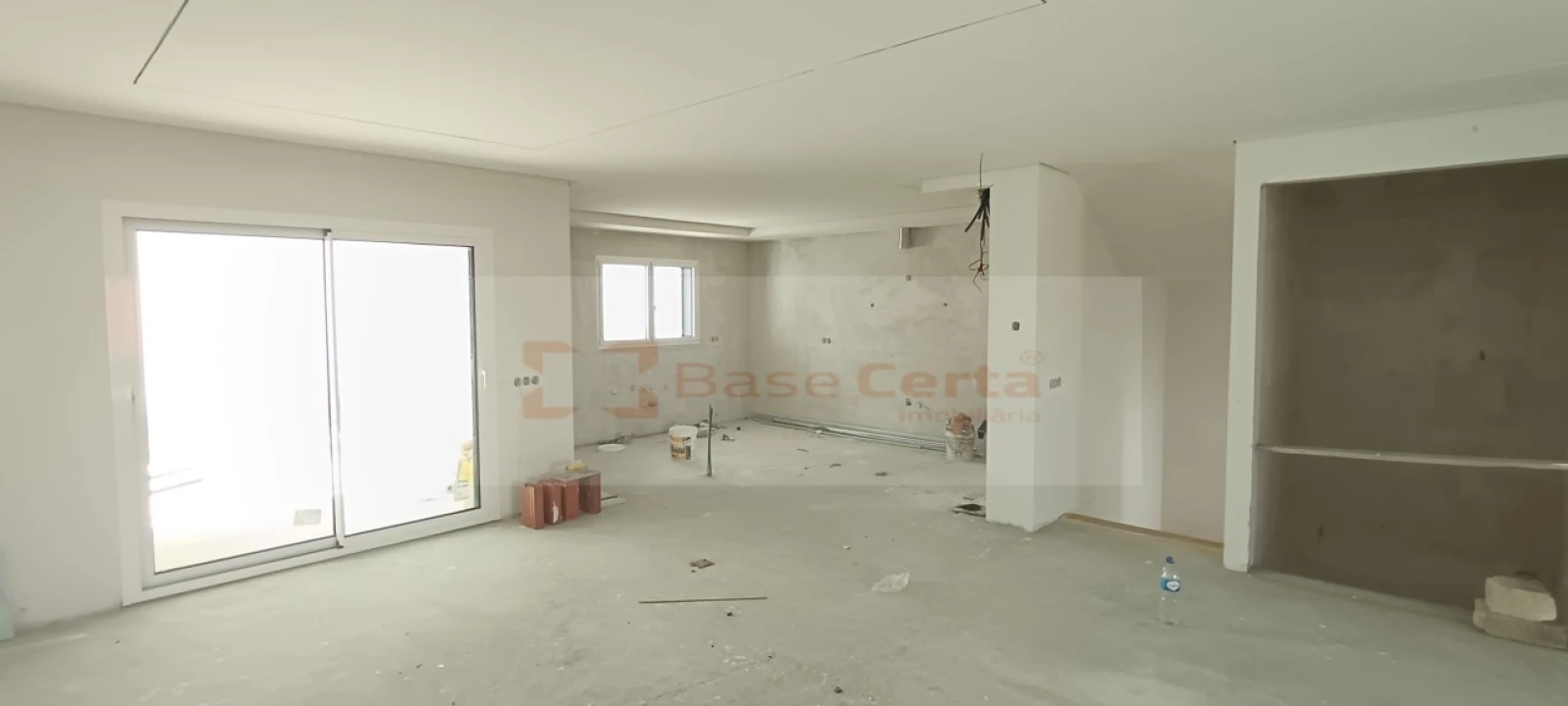 Moradia T6 para Venda em Santa Iria de Azoia, São João da Talha e Bobadela Foto 13