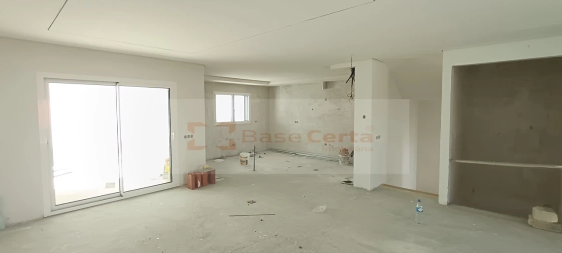 Moradia T6 para Venda em Santa Iria de Azoia, São João da Talha e Bobadela Foto 13