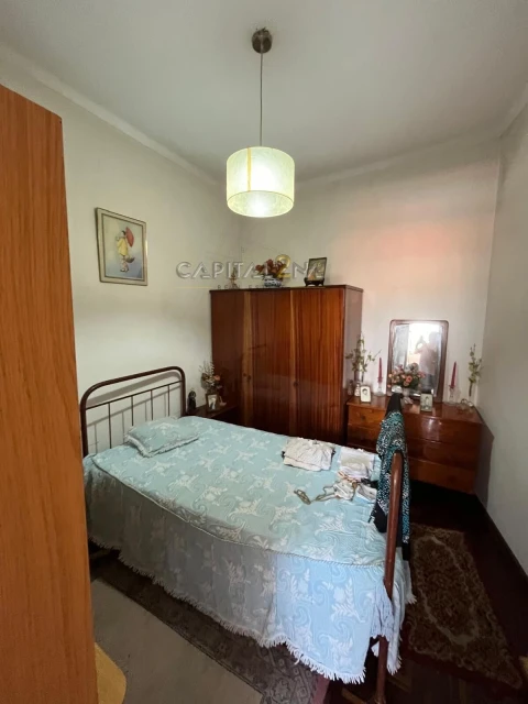 Prédio para Venda em Beato