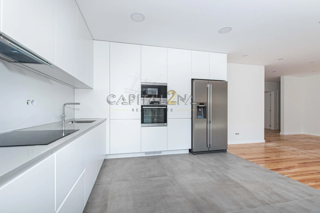 Apartamento T4 para Venda em Carcavelos e Parede Foto 2