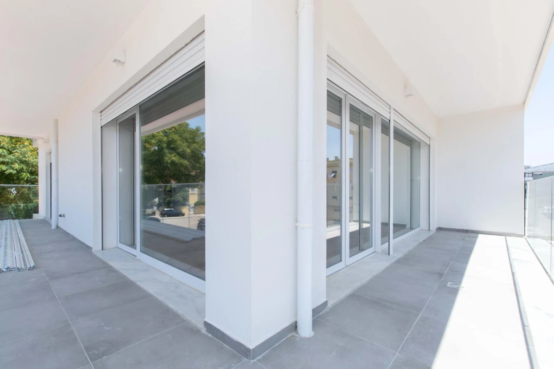 Apartamento T4 para Venda em Carcavelos e Parede Foto 5