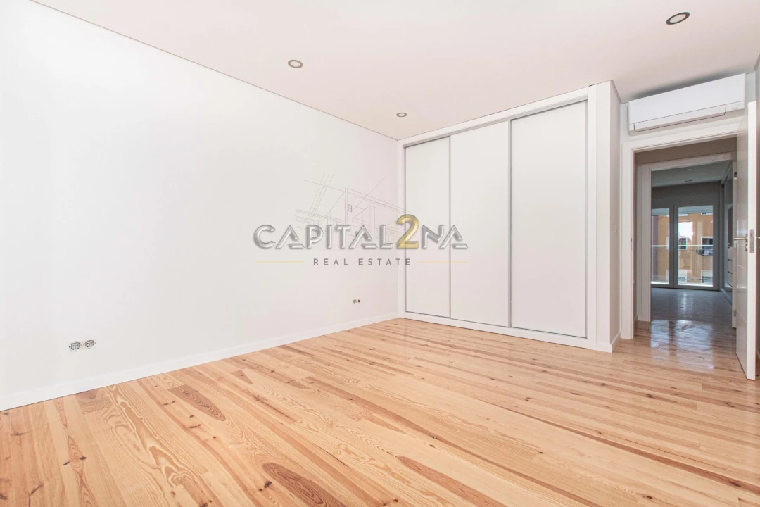 Apartamento T4 para Venda em Carcavelos e Parede Foto 6