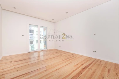Apartamento T4 para Venda em Carcavelos e Parede