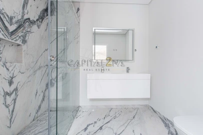 Apartamento T4 para Venda em Carcavelos e Parede