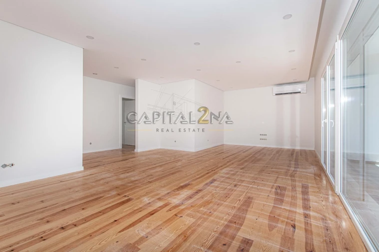 Apartamento T4 para Venda em Carcavelos e Parede Foto 18