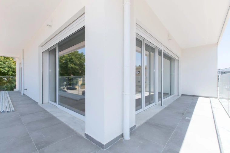 Apartamento T4 para Venda em Carcavelos e Parede Foto 5