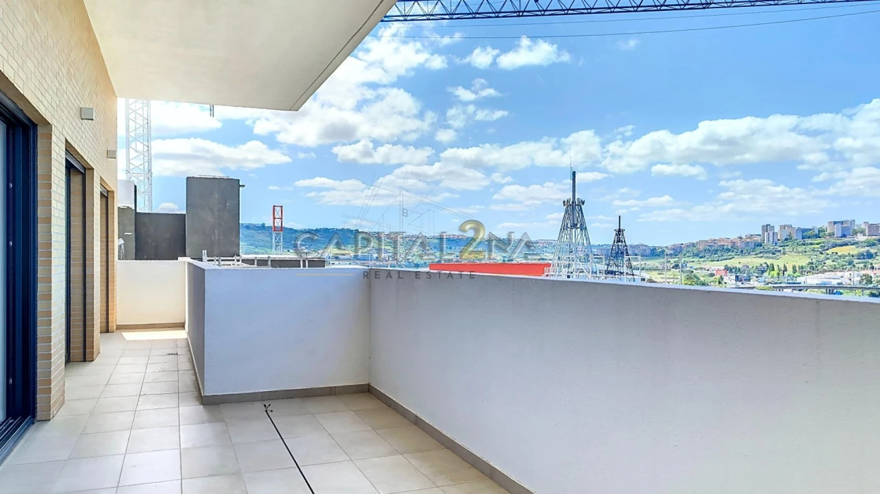 Apartamento T3 para Venda em Loures Foto 2