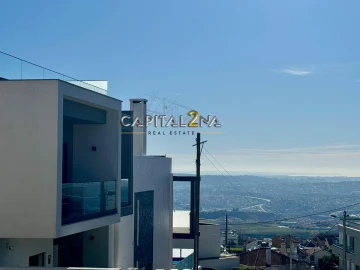 Terreno para Venda em Pontinha e Famões