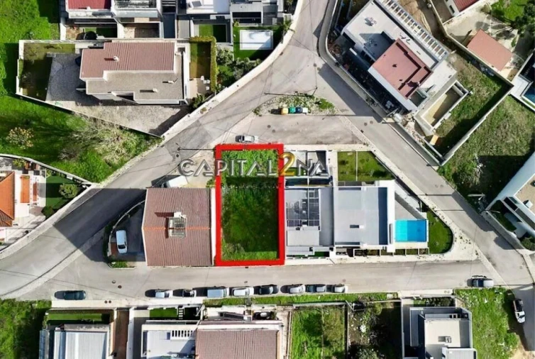 Terreno para Venda em Pontinha e Famões Foto 9