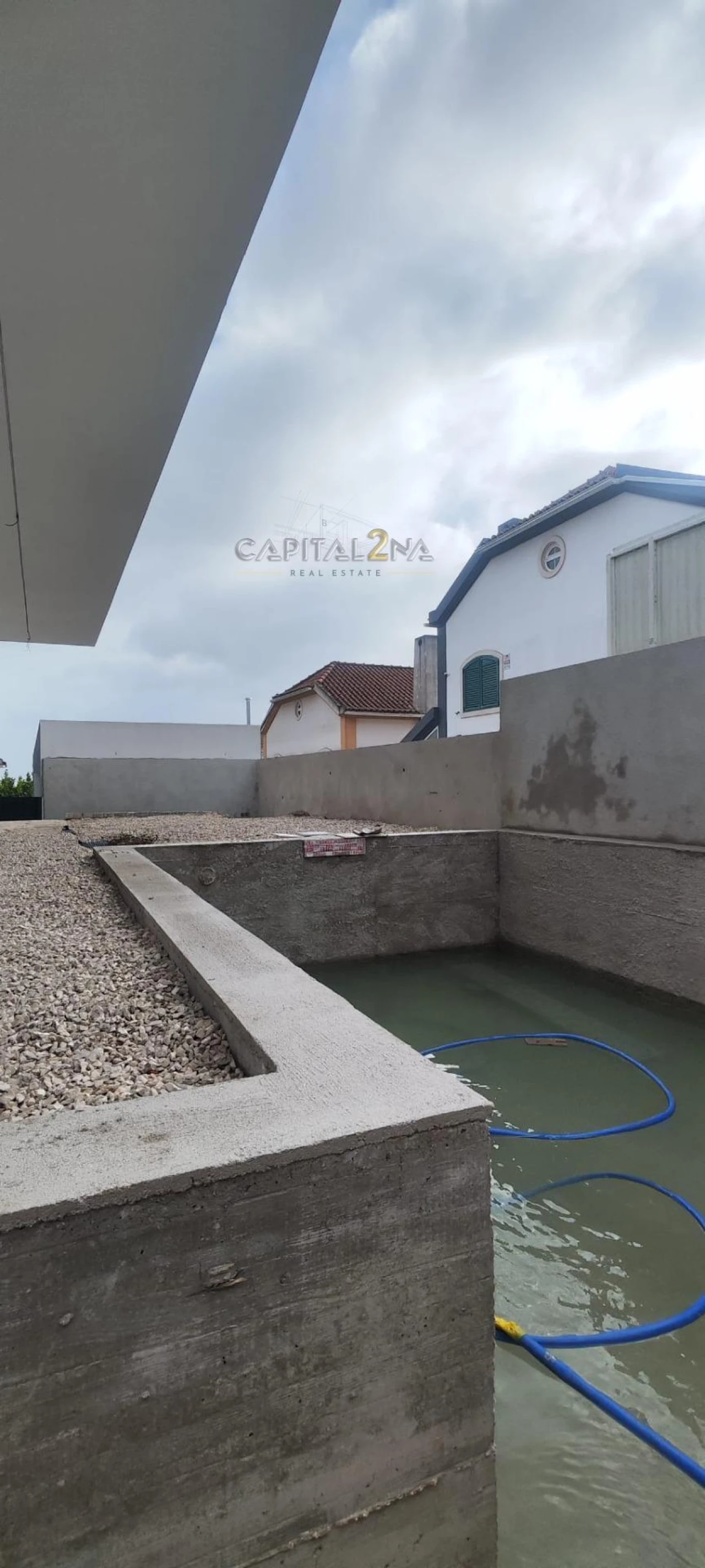 Moradia T5 para Venda em Pontinha e Famões Foto 25