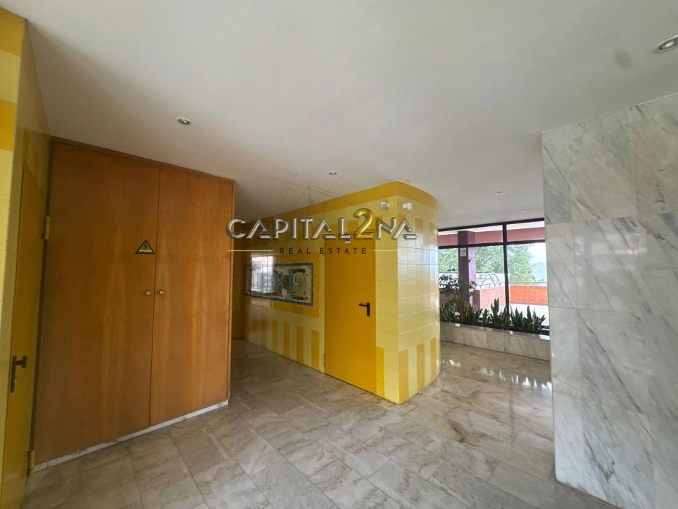 Apartamento T3 para Venda em Almada, Cova da Piedade, Pragal e Cacilhas Foto 25