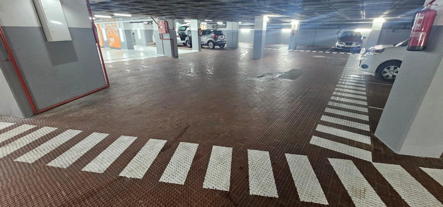Garagem para Venda em Venteira Foto 8