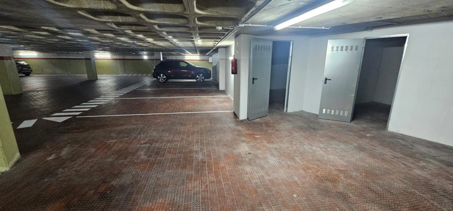 Garagem para Venda em Venteira Foto 9