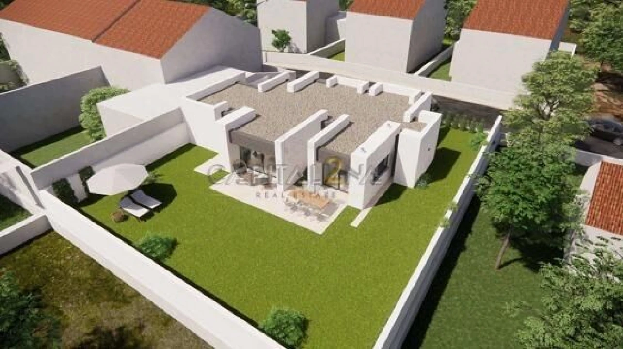 Terreno para Venda em Casal de Cambra Foto 1