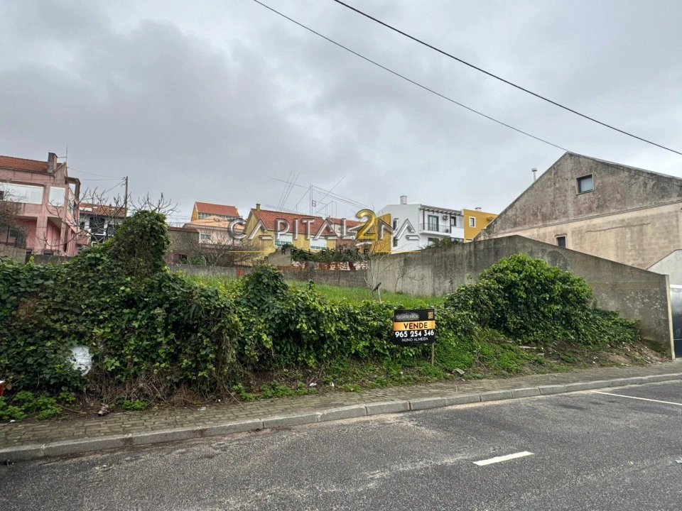 Terreno para Venda em Casal de Cambra Foto 8
