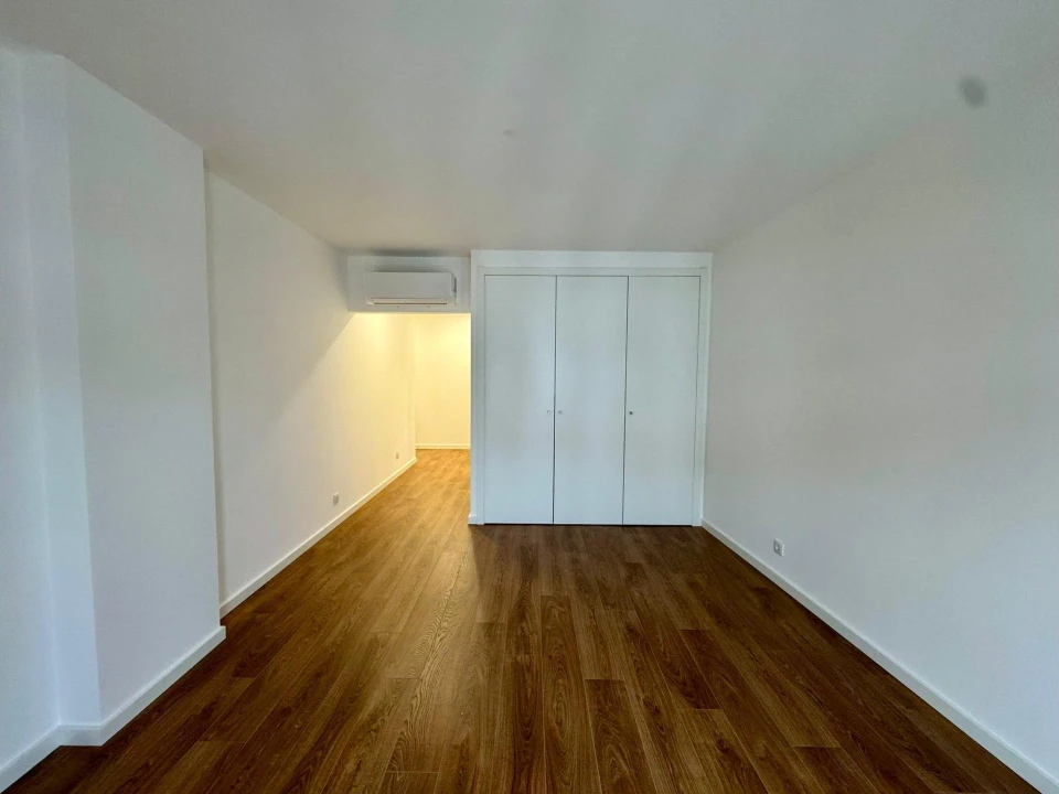 Apartamento T2 para Venda em Loures Foto 11