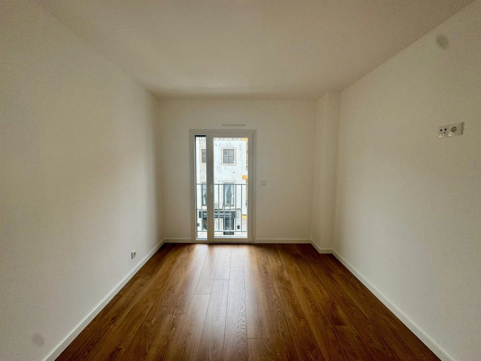 Apartamento T2 para Venda em Loures Foto 14
