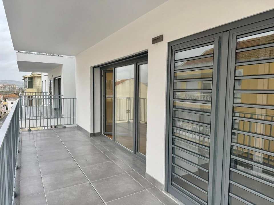 Apartamento T2 para Venda em Loures Foto 17