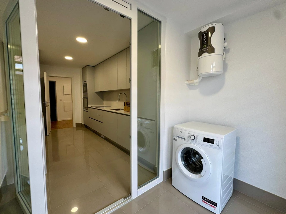 Apartamento T2 para Venda em Loures Foto 3
