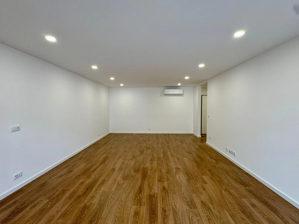 Apartamento T2 para Venda em Loures Foto 4