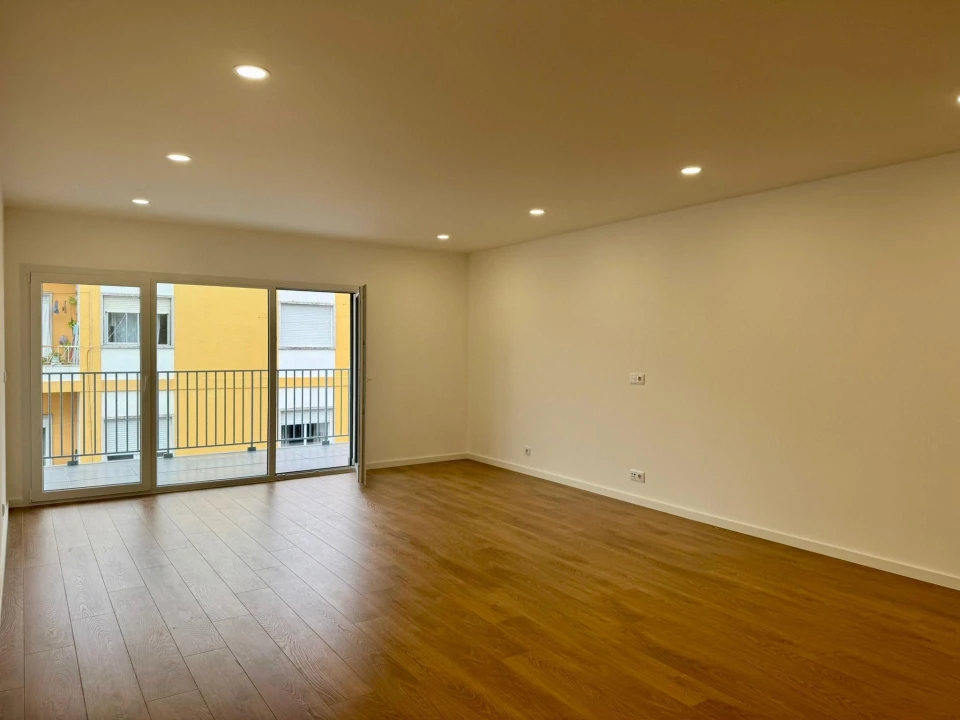 Apartamento T2 para Venda em Loures Foto 6