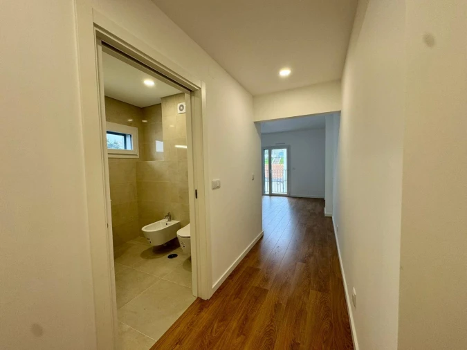 Apartamento T2 para Venda em Loures Foto 8