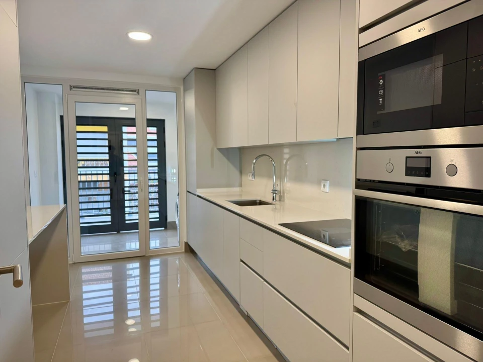 Apartamento T3 para Venda em Loures Foto 3