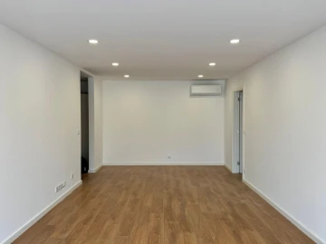 Apartamento T3 para Venda em Loures